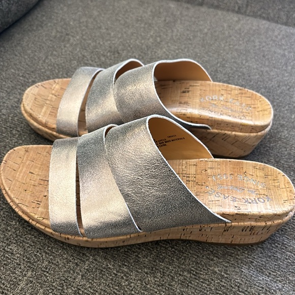 Kork Ease Menzie gold metallic platform sandals cork slides - Picture 2 of 14